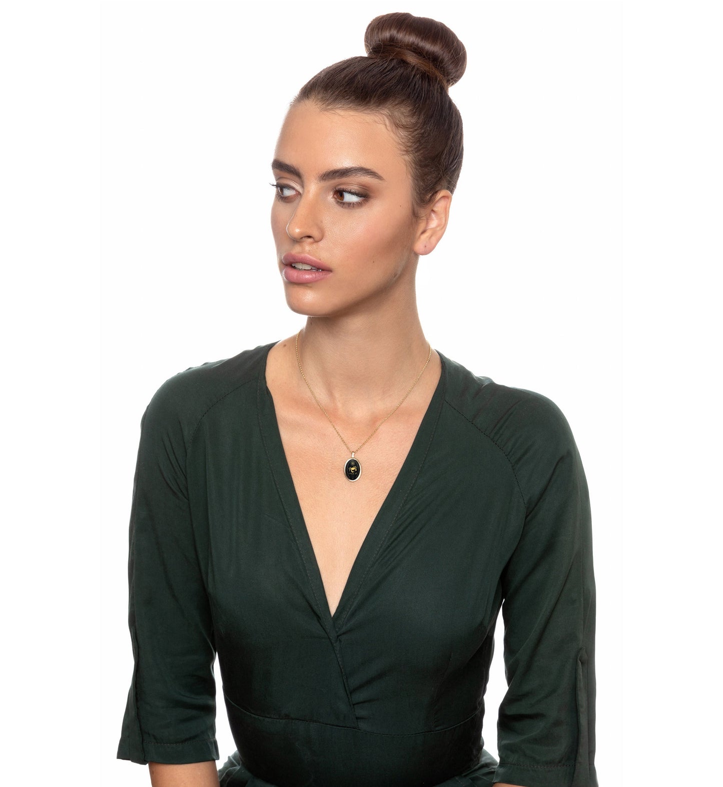 Show Your Unique Flair with a Cancer Necklace and Pendant